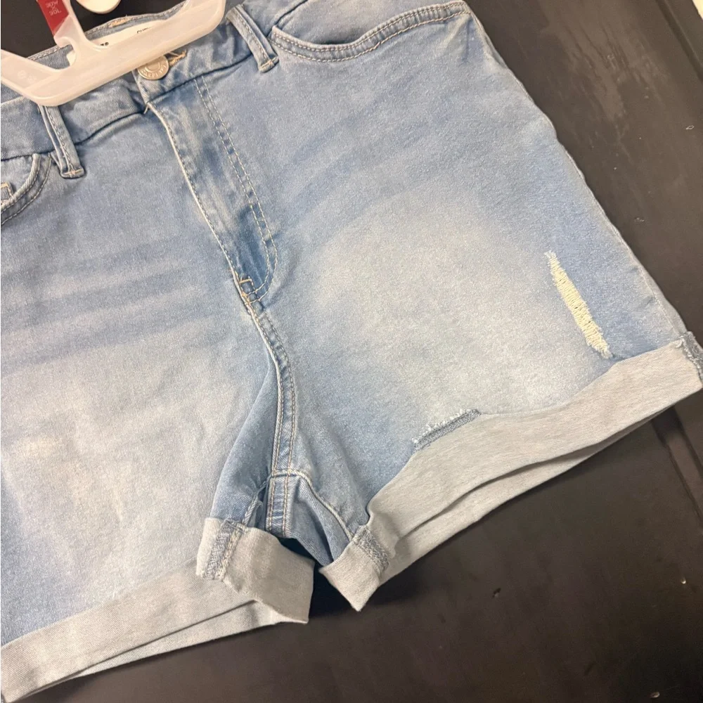 Blue Slim Straight Jeans with Classic Denim Texture